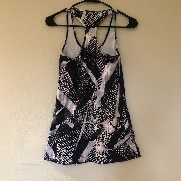 Lululemon cool Racerback - Picture 3 of 4